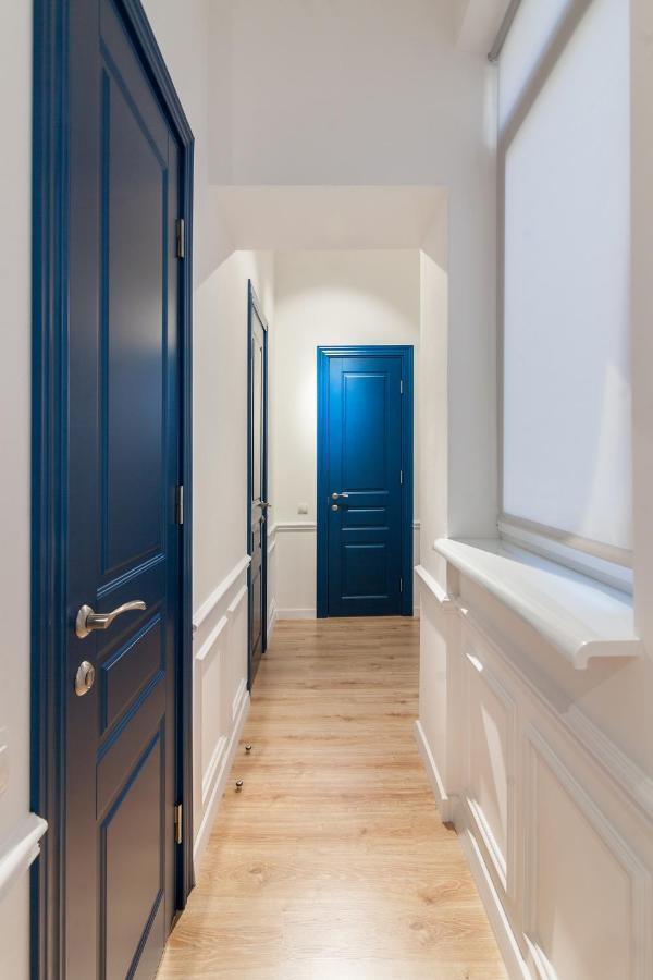 Leogrand Three Bedrooms Vip Apartments On Kniazia Romana 12 Liov Exterior foto